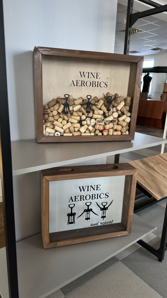 Ящик подвесной для винных пробок 