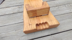 Поднос для сервировки стола из массива 