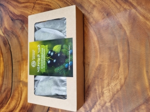 Чай черный  со смородиной