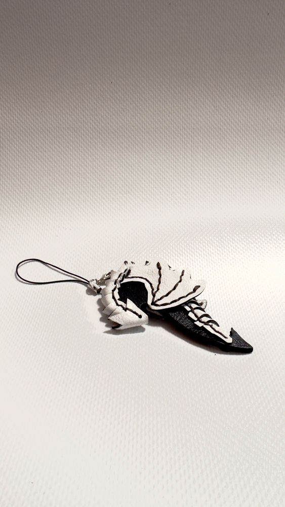 Подвес на сумку дракон